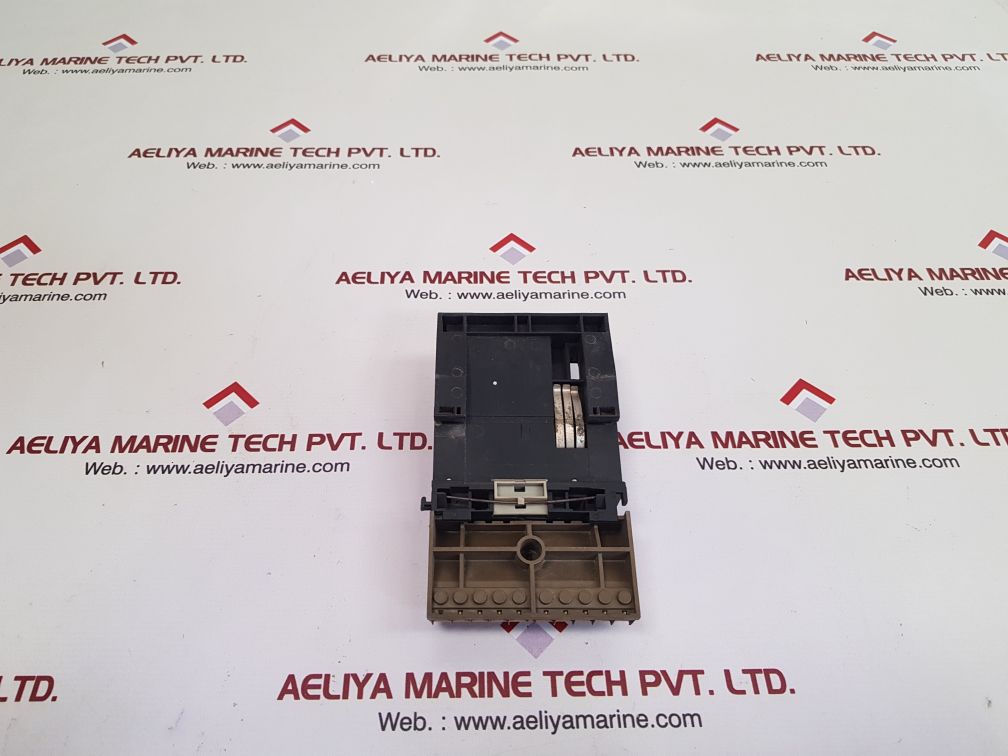 Siemens 6es5700-8ma11 bus module 