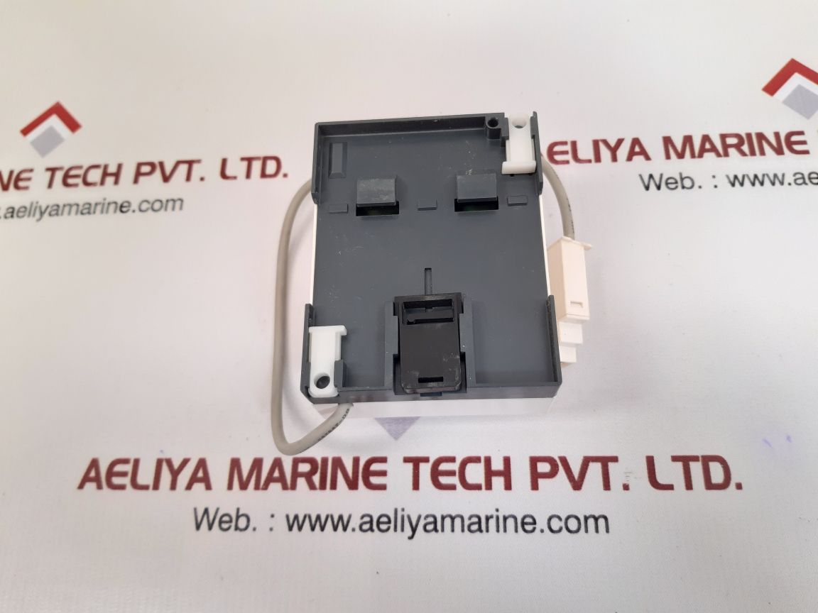 Schneider electric sr2 com01 interface module
