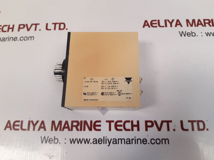 Carlo gavazzi st 199 230 pt100 controller