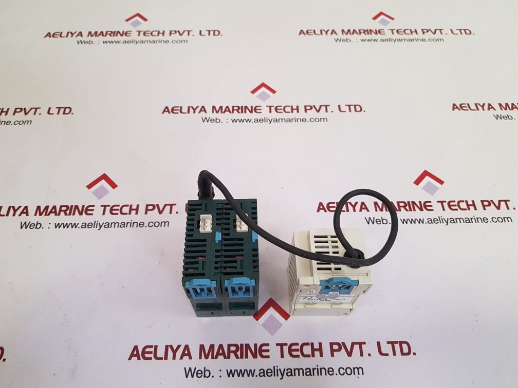 Matsushita afp15402ce c-net adapter with fp0-e16rm expansion unit set