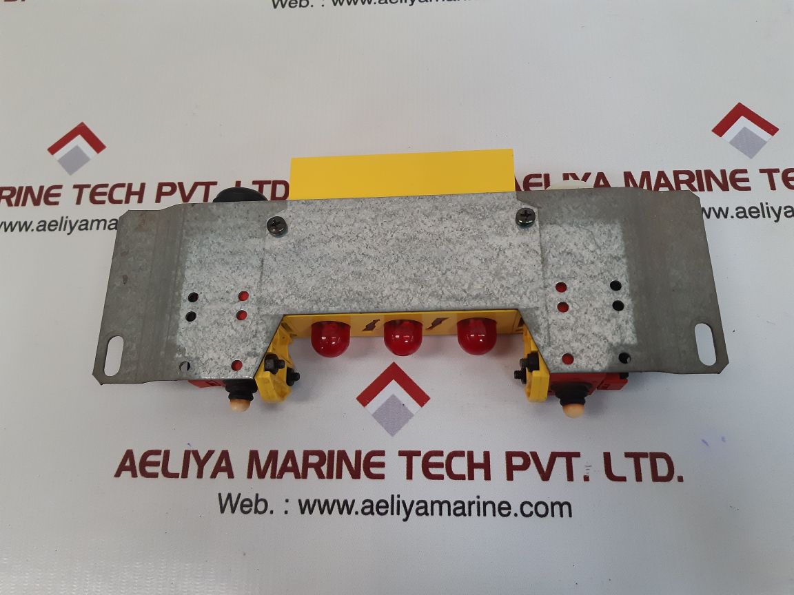 Legrand 047372 flashing device with i88-su1z w switch
