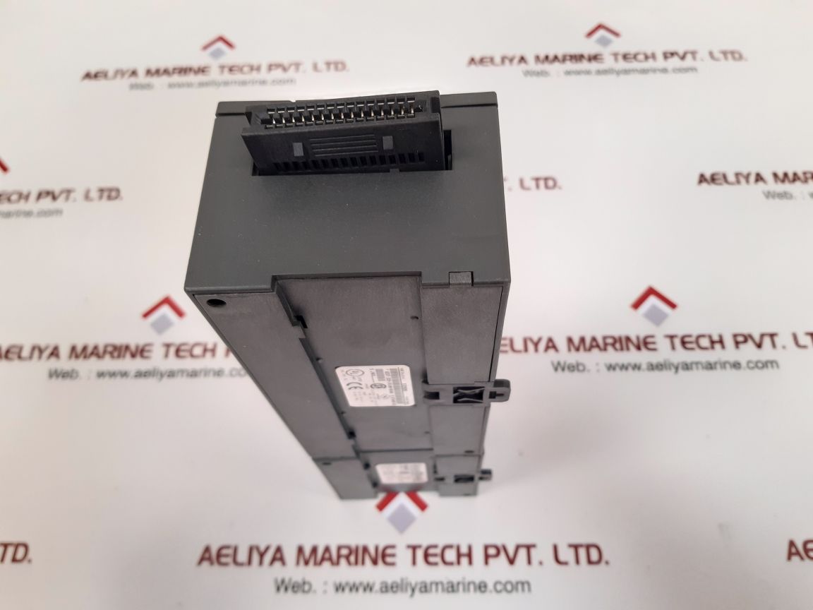 Siemens 6es7 223-1pl00-0xa0 i/o module with 6es7 223-1ph00-0xa0 module
