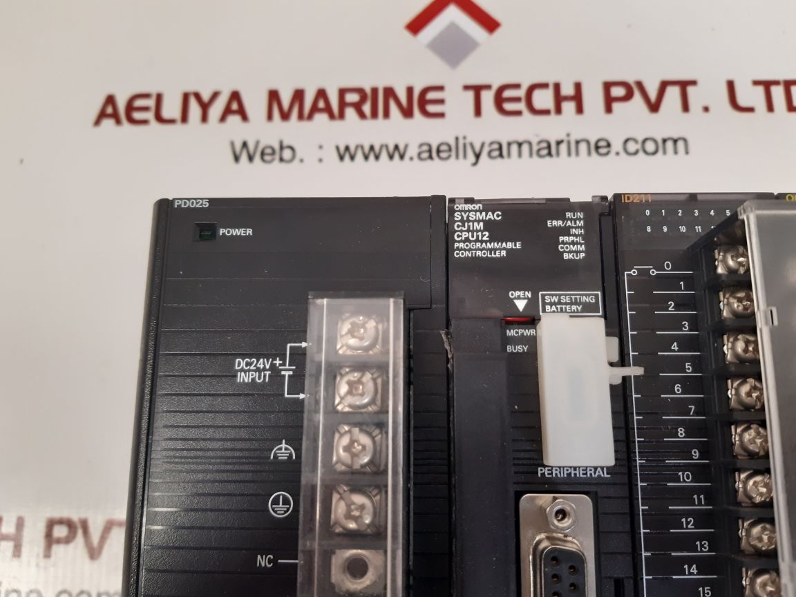 Omron cj1w-pd025,cj1m cpu12,id211,oc211 power supply unit 