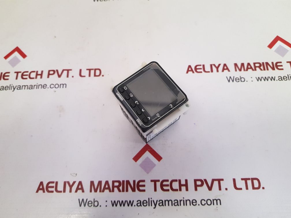 Omron e5cc-rx3a5m-000 digital controller