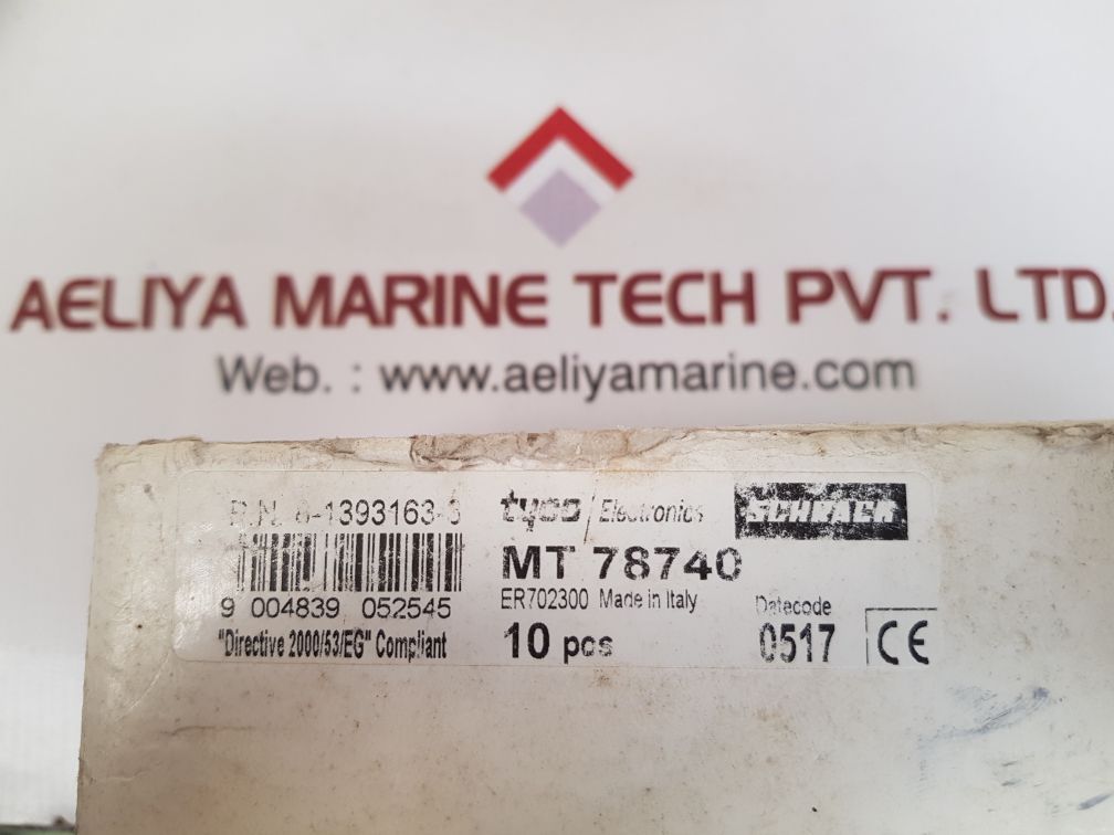 Set of 5x Schrack mt78740 relay base socket – Aeliya Marine Tech