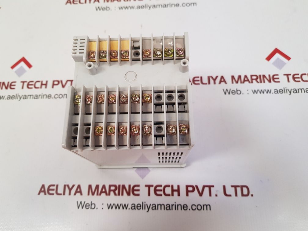 Yamatake c315ga040500 digital temperature controller