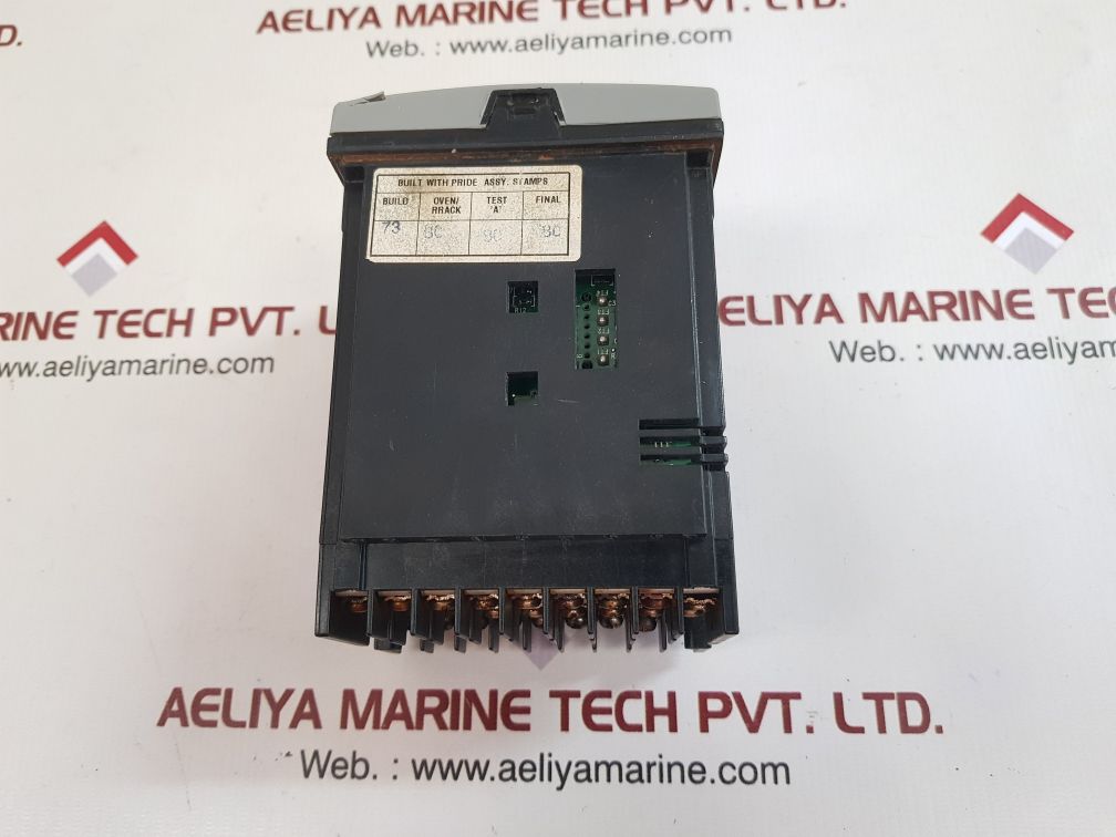 Honeywell udc2500 digital controller dc2500-e0-0l00-100-00000-00-0