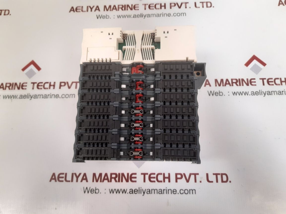 Schneider electric nip2212,pdt3100,ddi3725,ddo3705 ethernet module 