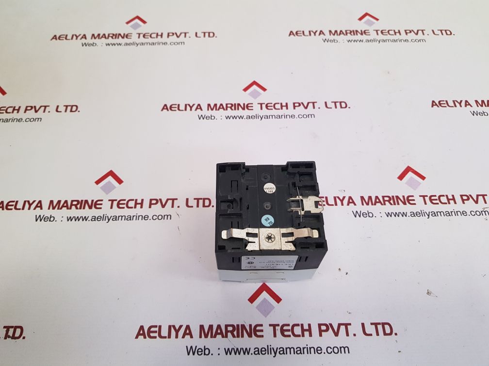 Moeller/ noris le4-116-xd1digital output module le4-116-xd105 used
