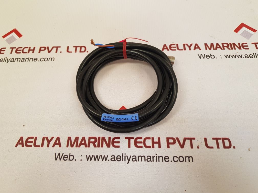 Keyence ev-112m  proximity switch