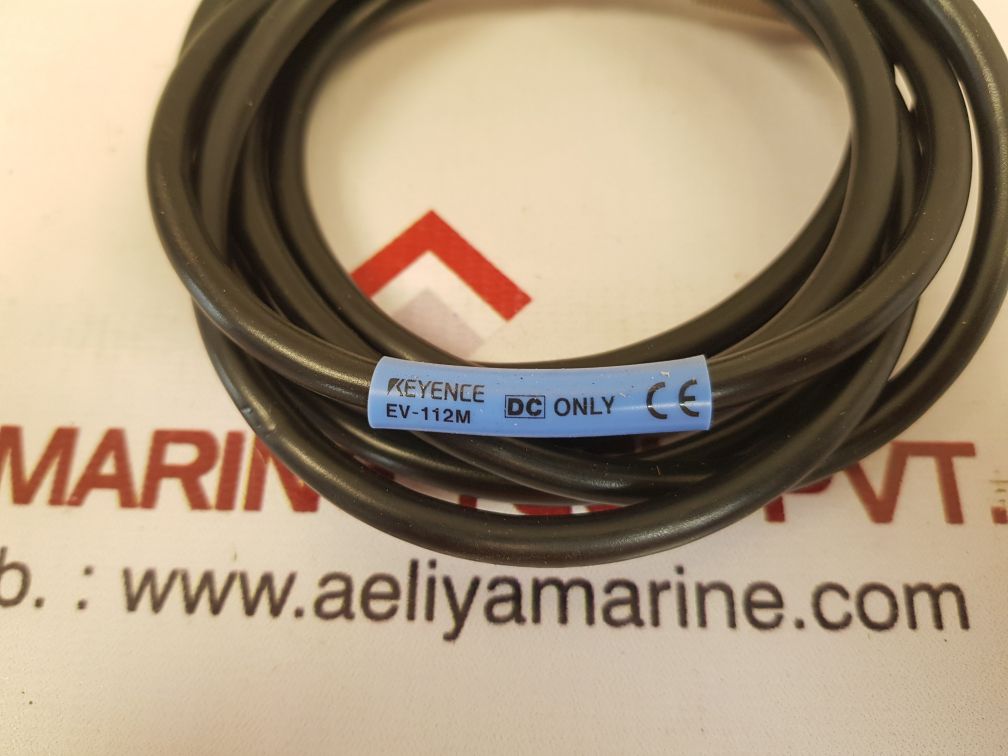 Keyence ev-112m  proximity switch