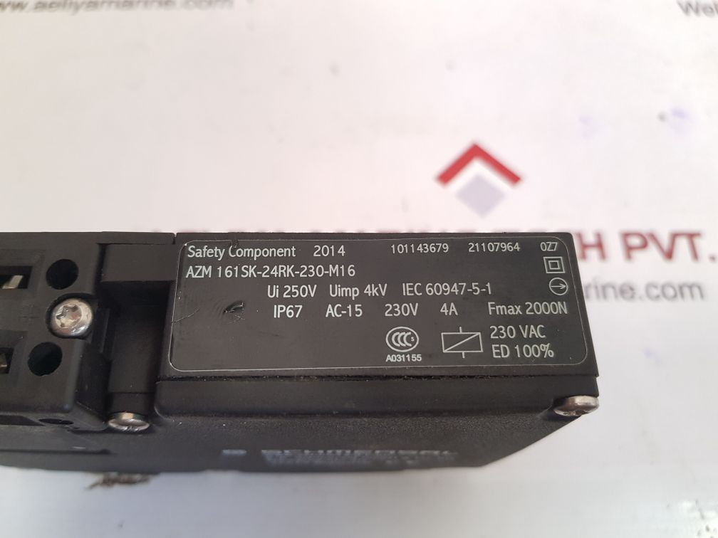 Schmersal azm 161sk-24rk-230-m16 safety interlock switch