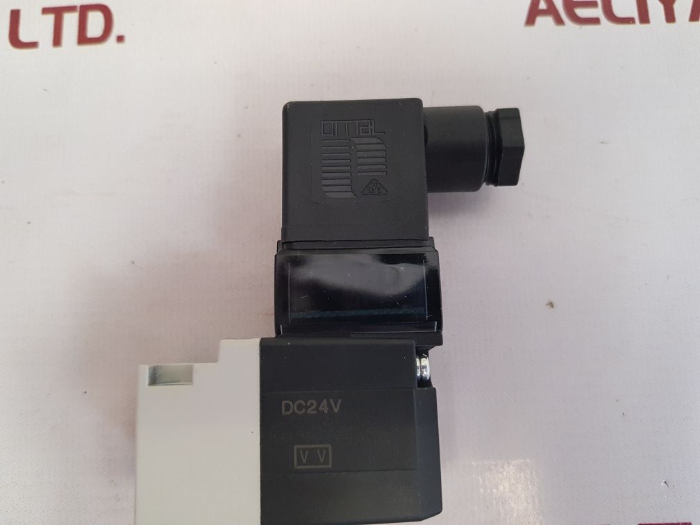 Smc v0307-5dz1 solenoid valve 1g1-92r 