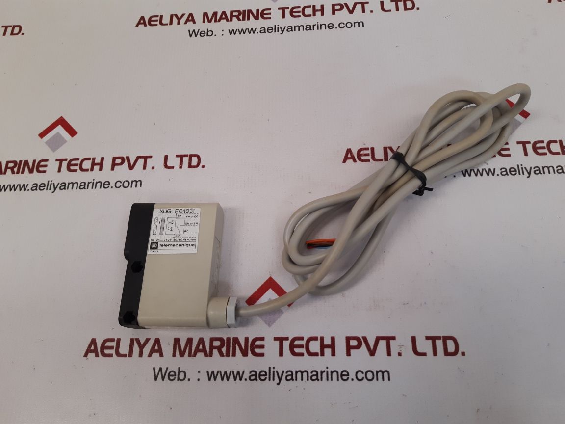 Telemecanique xug-f04031 optical sensor