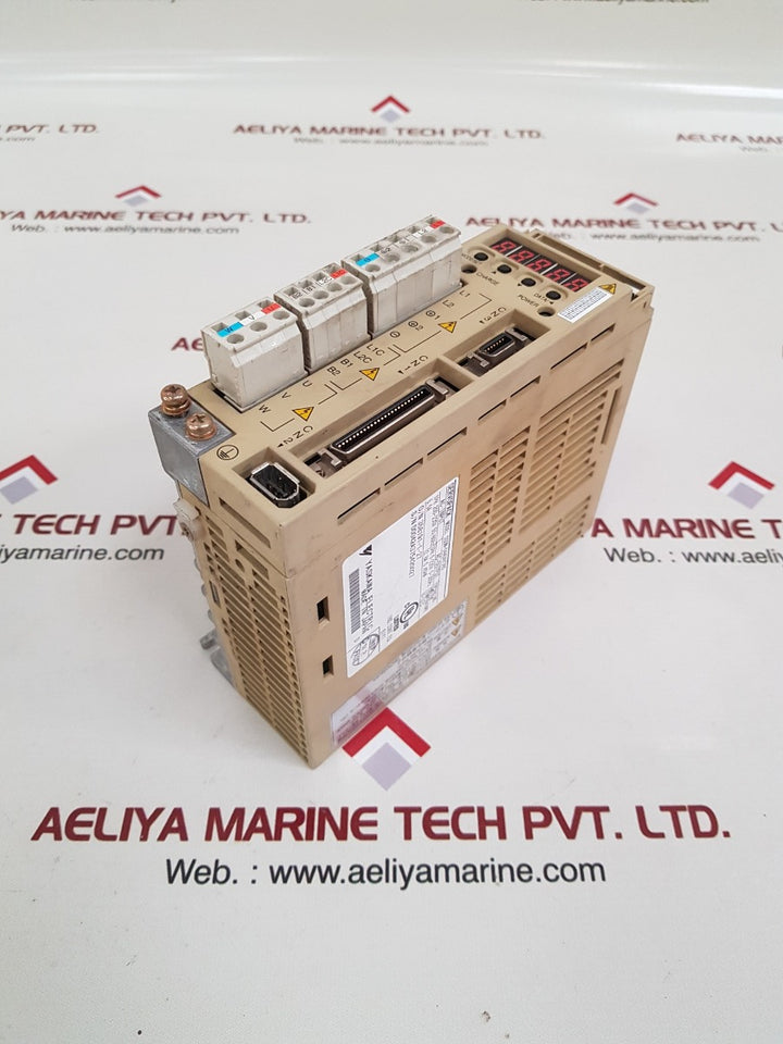 Yaskawa sgdm-04aday360 servo driver 2.8a 0.40kw
