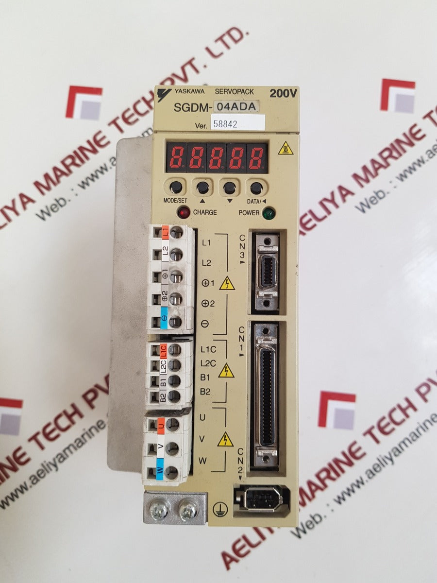 Yaskawa sgdm-04ada servo driver 1ph 200-230v 50/60hz