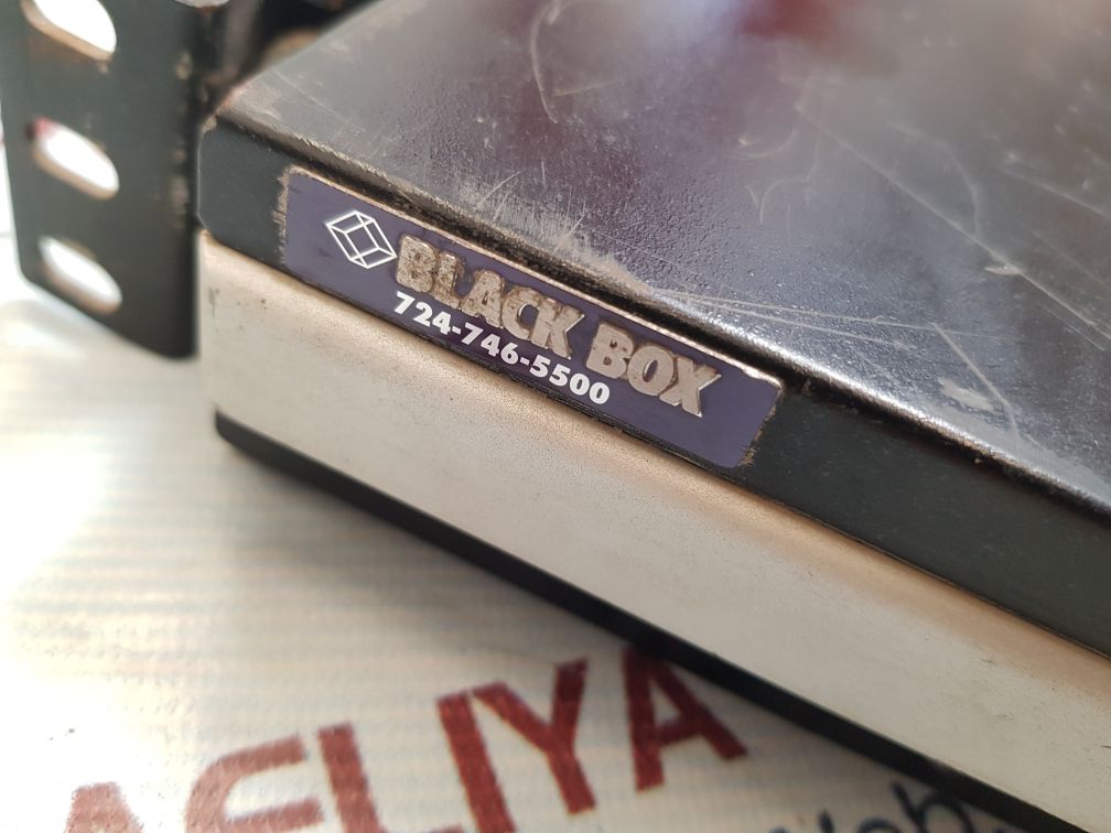 Serv tray 724-746-5500 black box computer