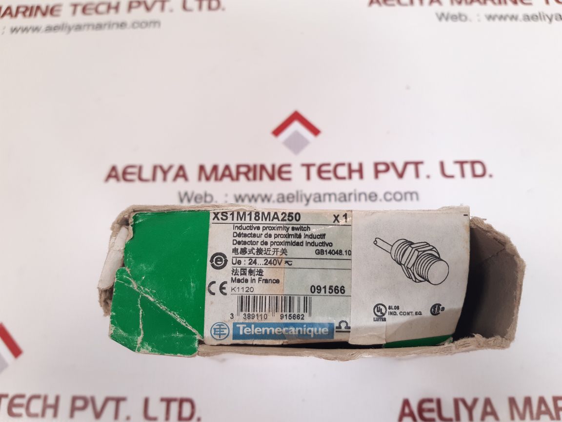 Telemecanique xs1m18ma250 proximity switch sensor