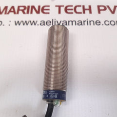 Telemecanique xs1m18ma250 proximity switch sensor