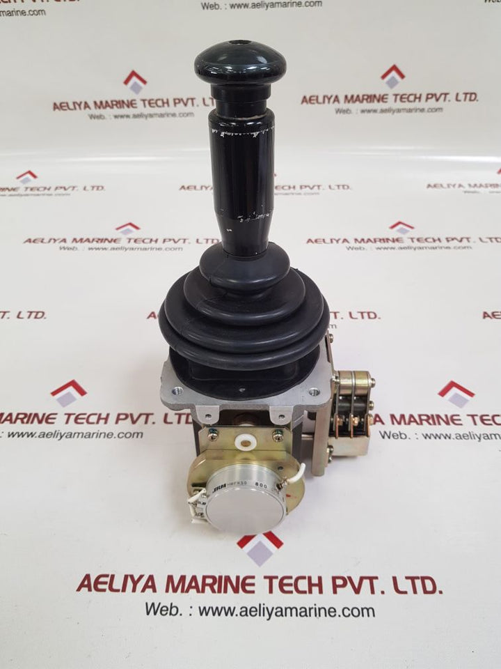 Nakamura c m3330° joystick
