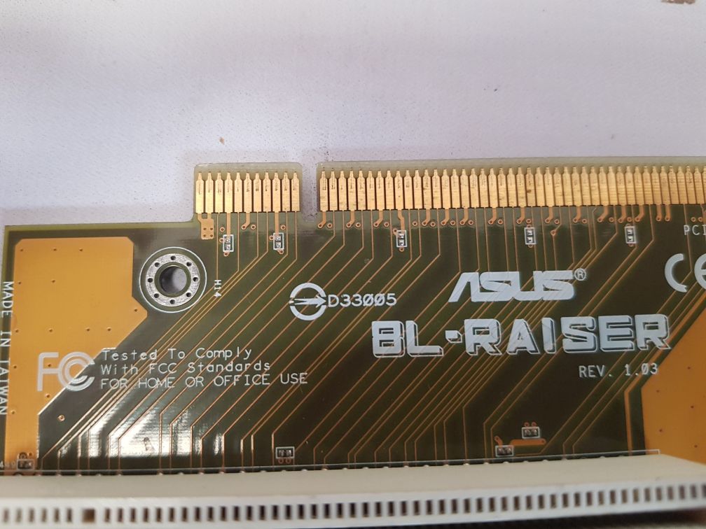 Asus 8l-raiser rev. 1.03 pci riser board