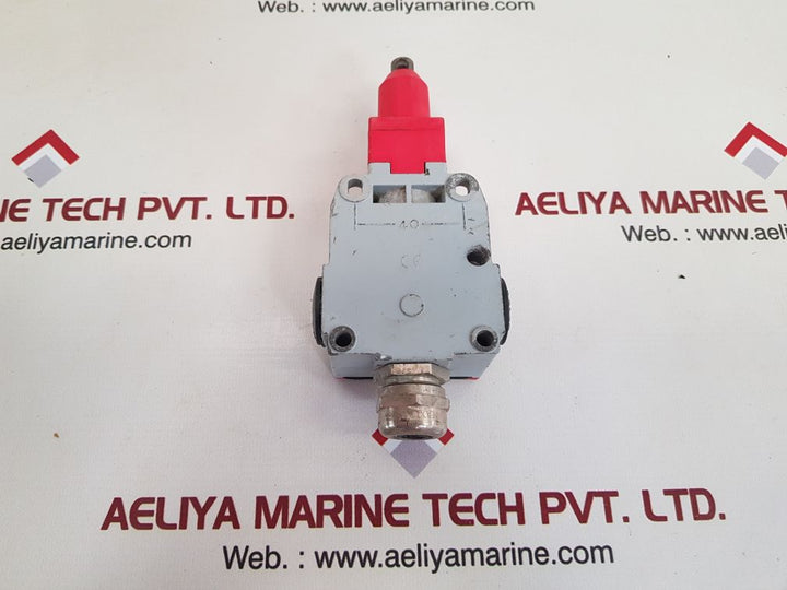 Comepi scm1k97x11 limit switch Used