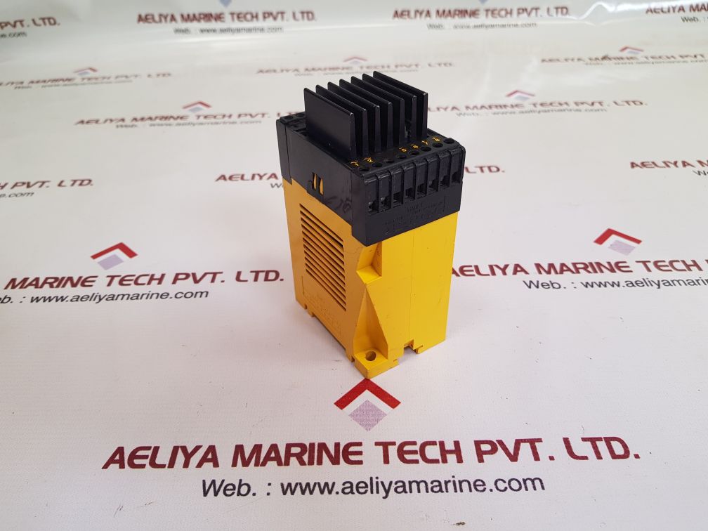 Turck ms82-2407/230 vac multi safe power supply