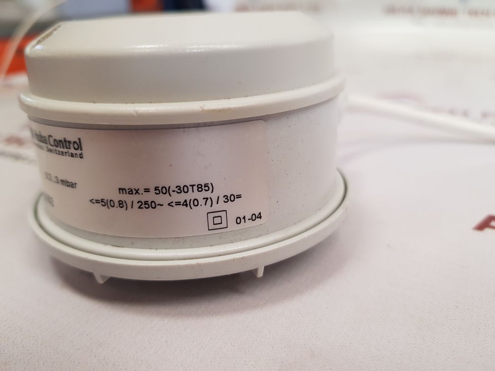 Huba control 604.99352 mechanical pressure switch 0.2 to 3 mbar