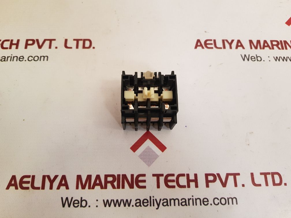 Mitsubishi electric ua-ax 422 auxiliary contact block