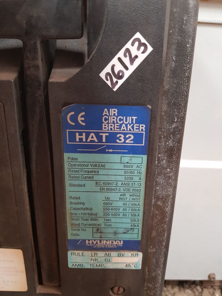 Hyundai hat 32 air circuit breaker