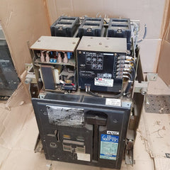 Hyundai hat 12 3-pole air circuit breaker