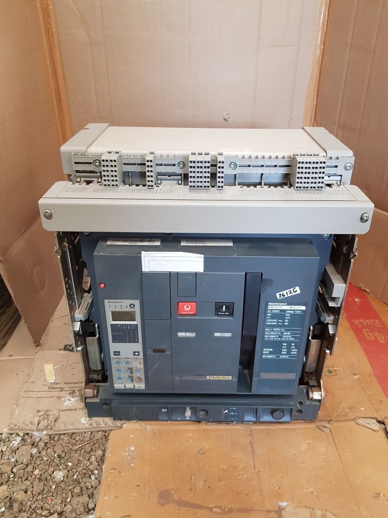 Merlin gerin masterpact nw16 h1 circuit breaker 
