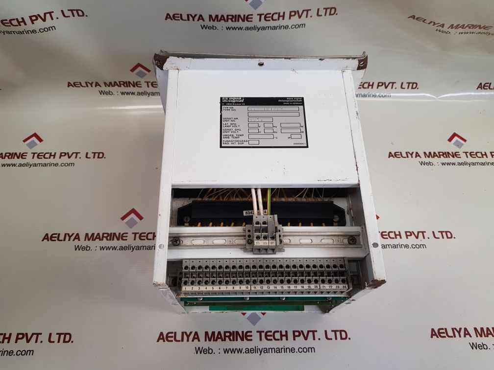 Aqua signal 3429101000