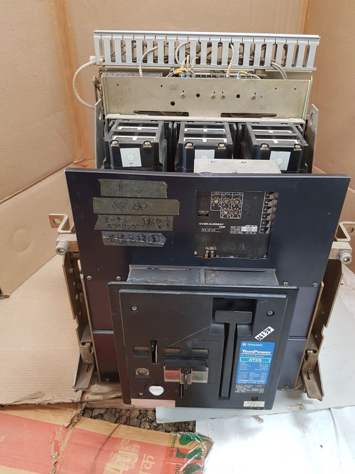 Terasaki tempower at25 air circuit breaker