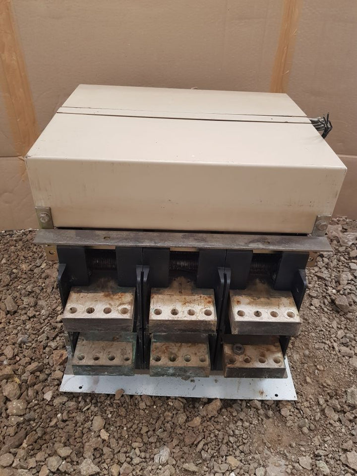 Merlin gerin masterpact m32 hf circuit breaker