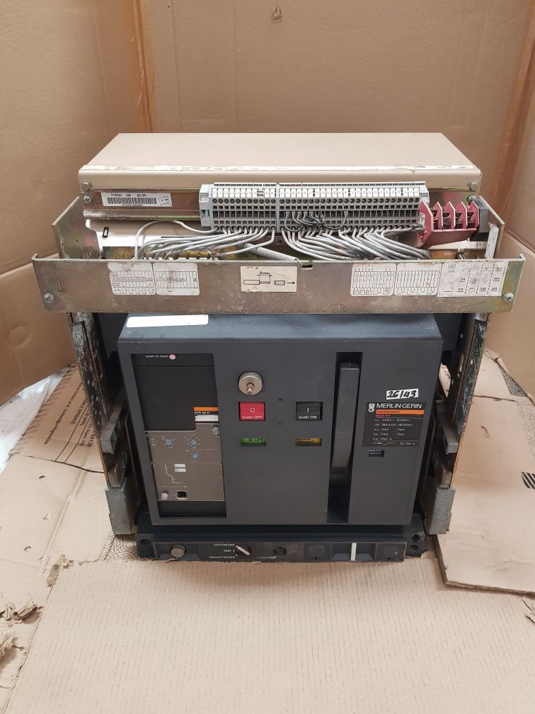 Merlin gerin m25 h1 circuit breaker Used