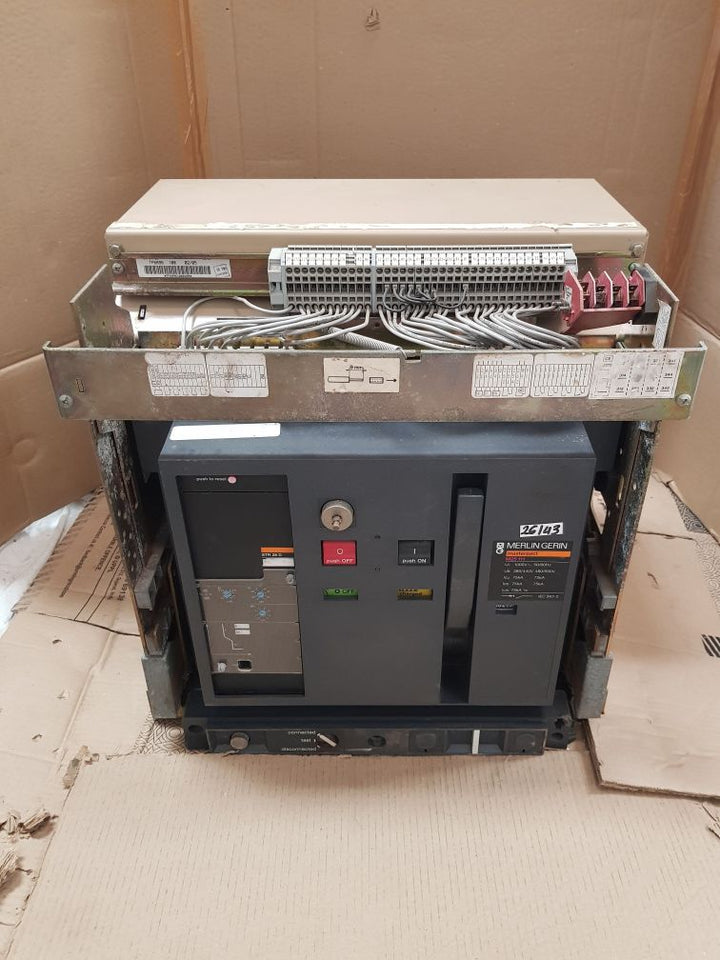 Merlin gerin m25 h1 circuit breaker Used