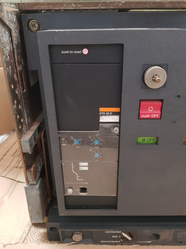 Merlin gerin m25 h1 circuit breaker Used