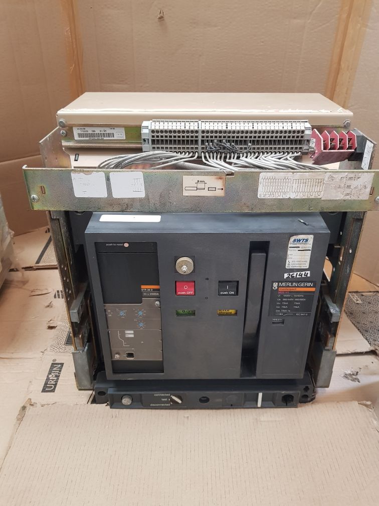 Merlin gerin m25 h1 circuit breaker