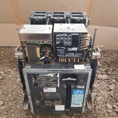 Hyundai hat 16 3-pole air circuit breaker
