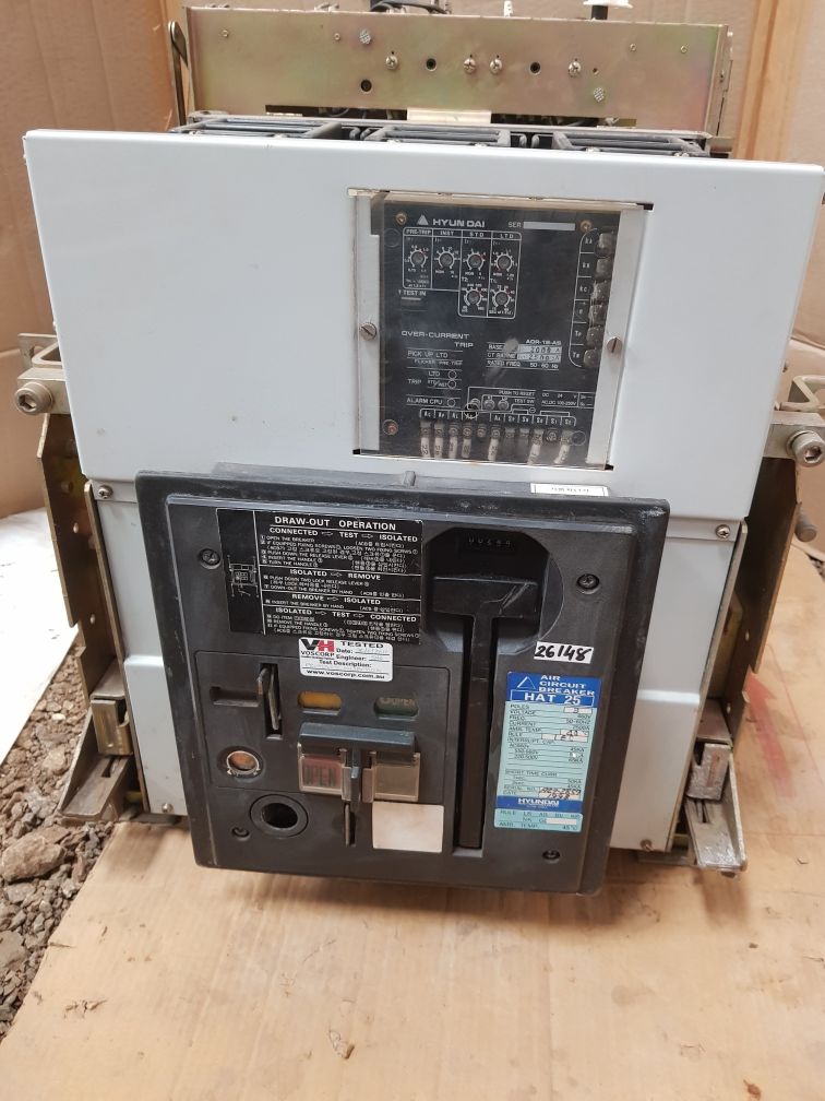 Hyundai hat 25 air circuit breaker Used