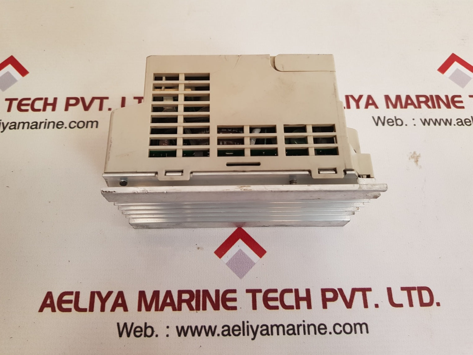 Yaskawa cimr-xcaa20p1 vs mini