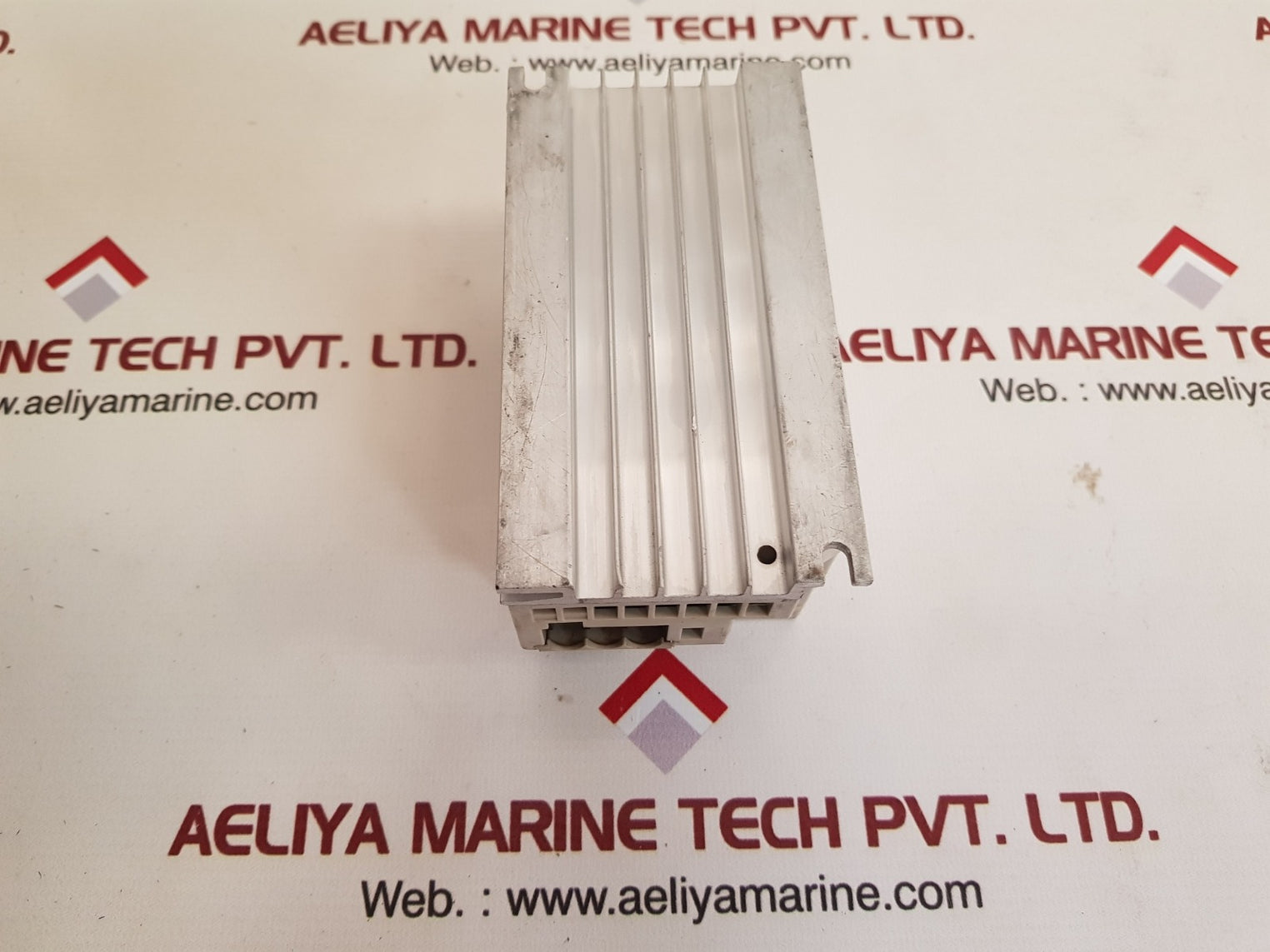 Yaskawa cimr-xcaa20p1 vs mini