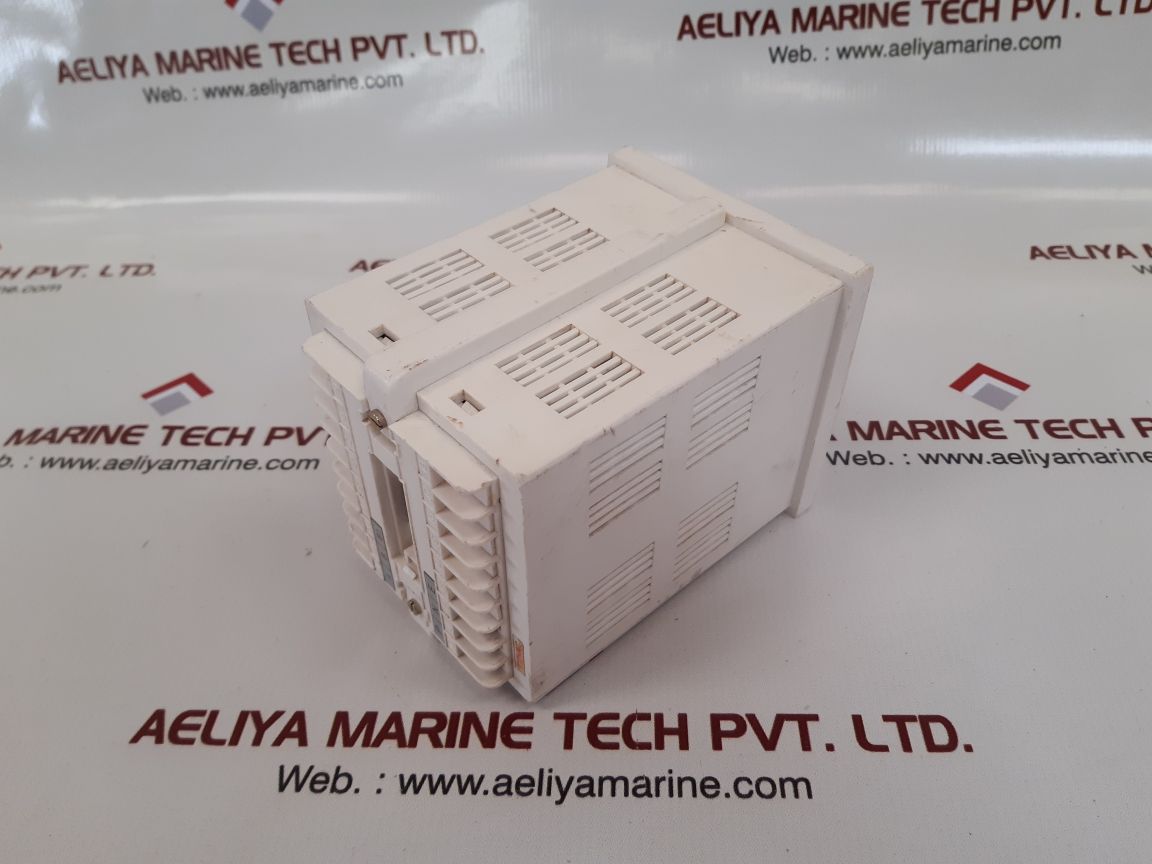 Nippon 1010 digital temperature indicator