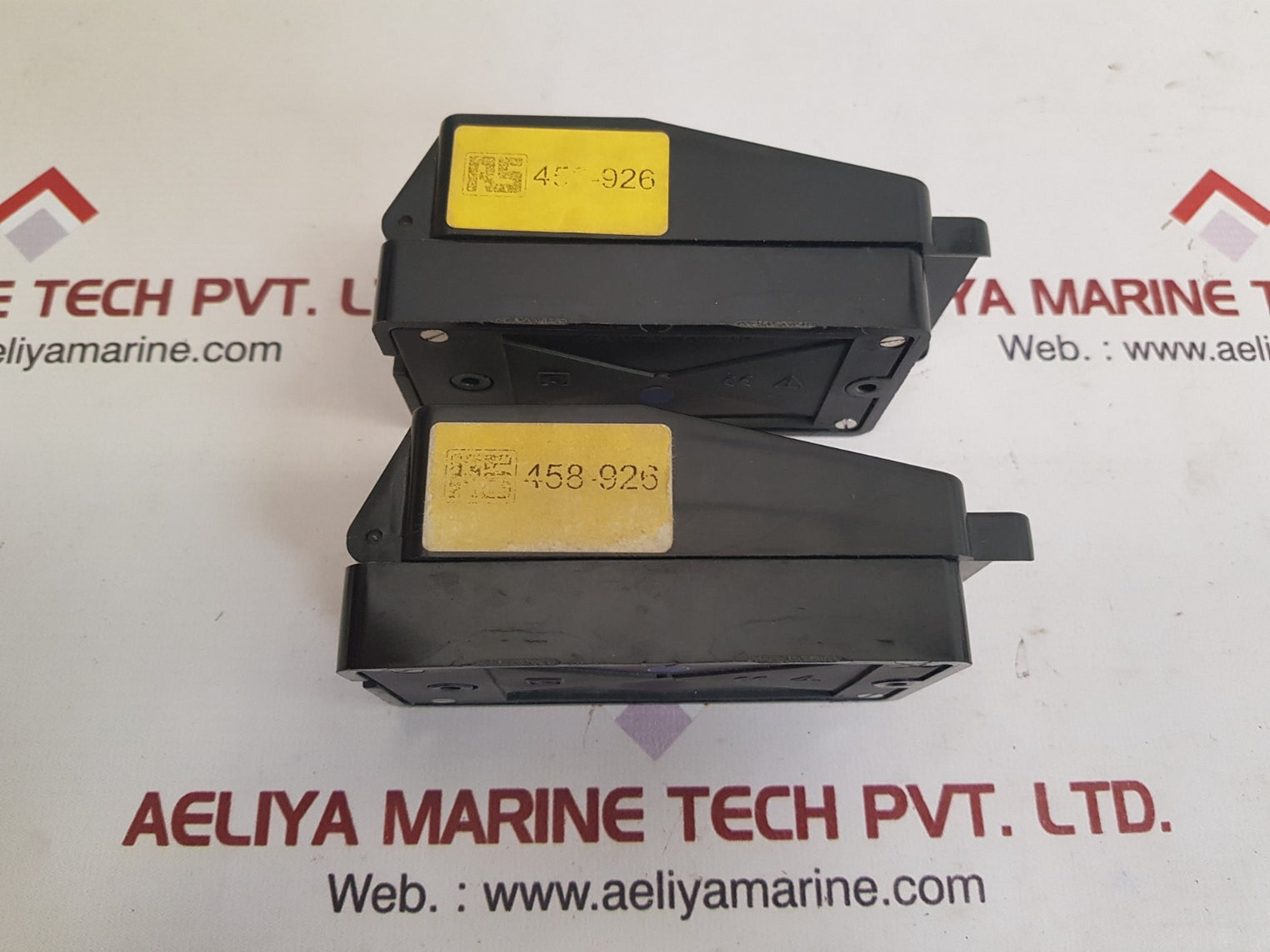 Rs 458-926 Mains Test Block
