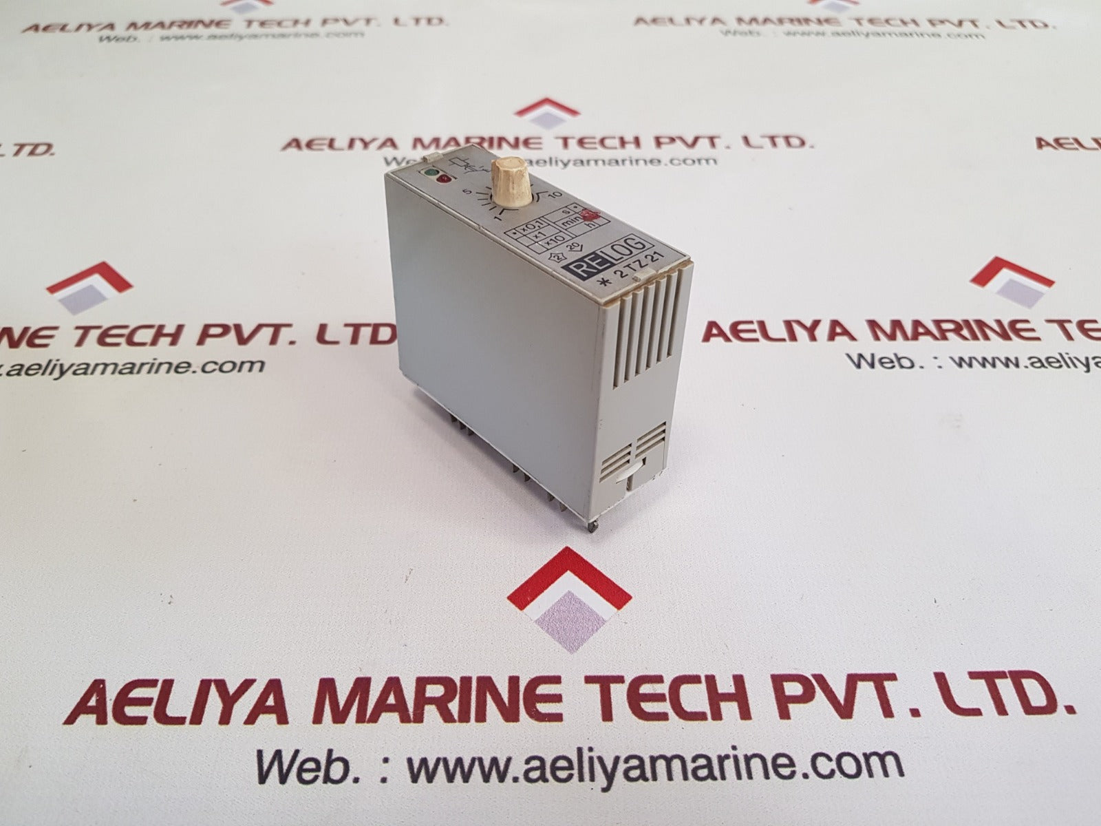 Ddr Eaw relog 2tz21 timing relay Used 