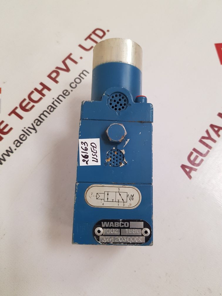 Wabco 3712030000 pneumatic directional valve used
