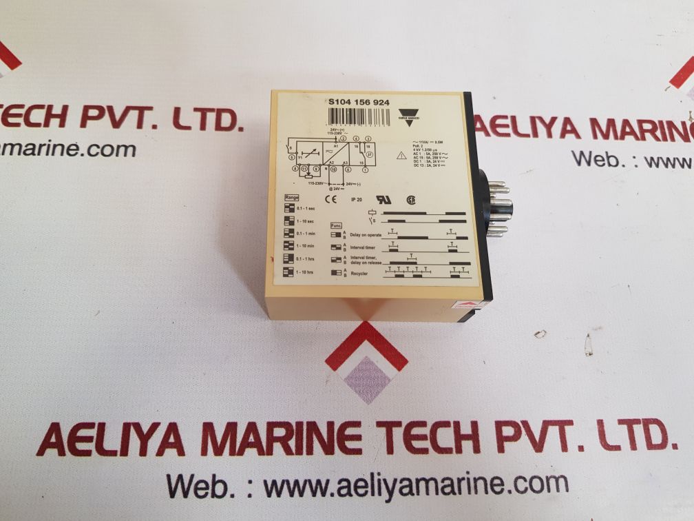 Carlo gavazzi s104 156 924 multifunction timer used