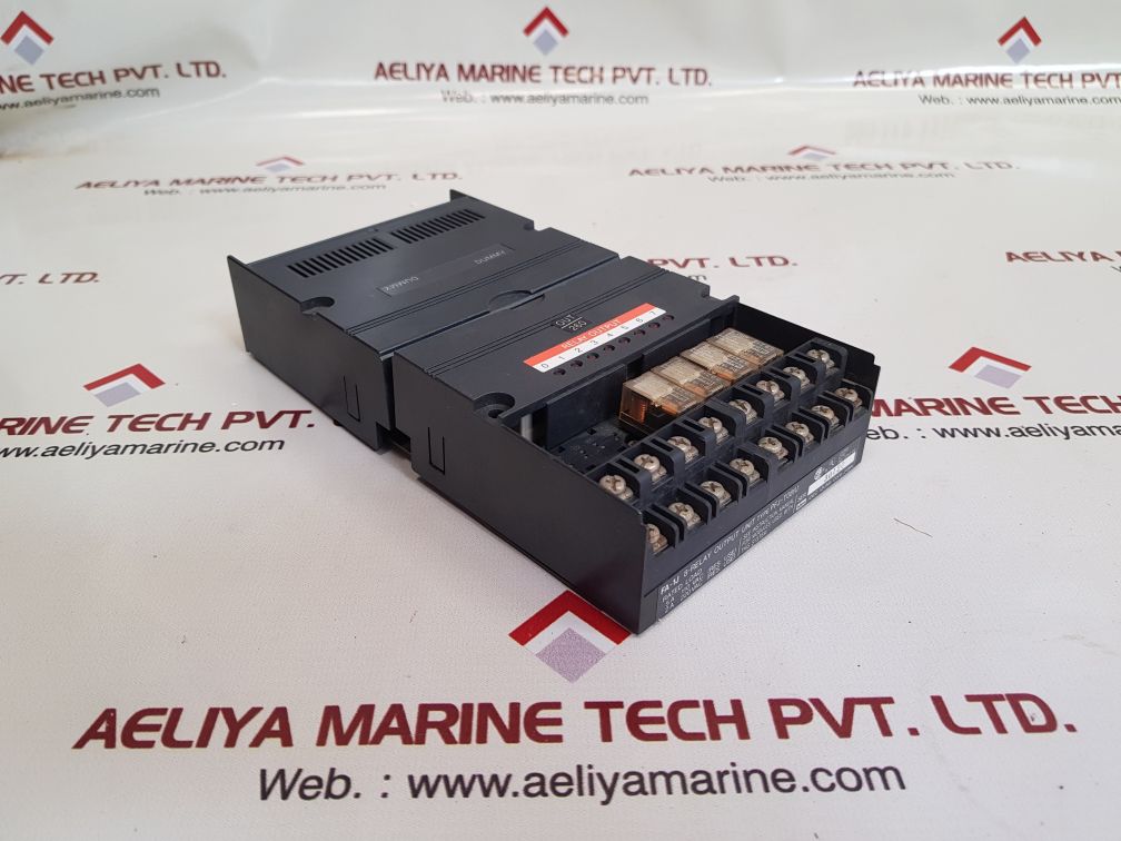 Idec pfj-t081u 8-relay output unit with pfj-dm dummy unit 