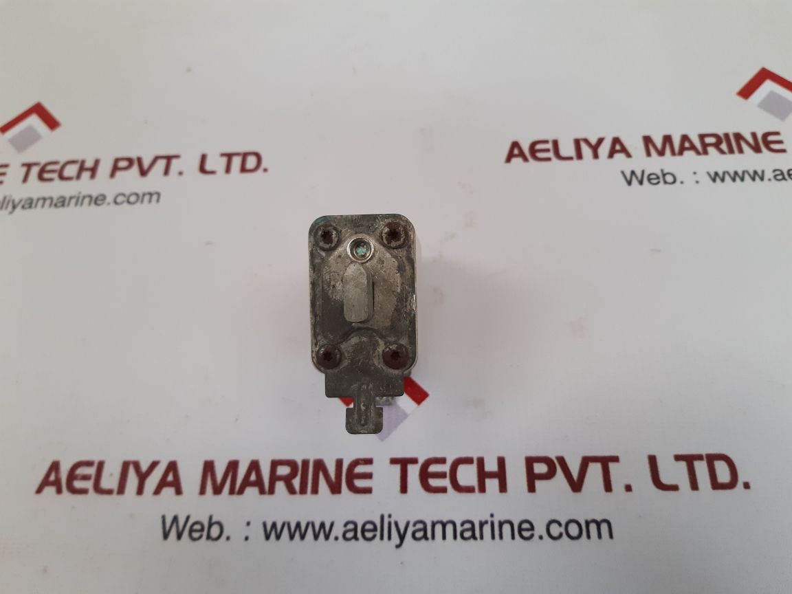 Bussmann 170m2676 fuse 35a 1000v Used